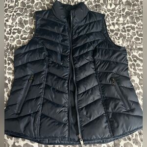 FDJ puffer vest sz LG